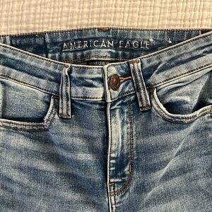 American Eagle Hi-Rise Jegging